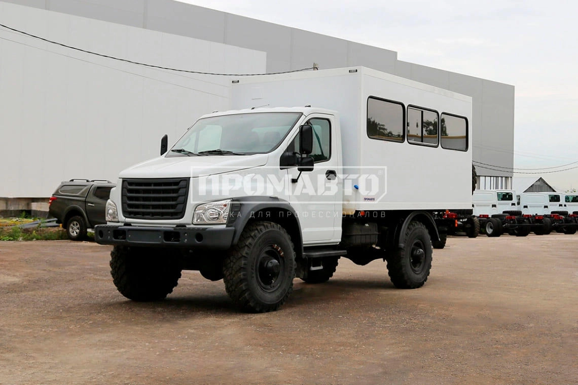 Вахтовый автобус на базе шасси ГАЗ SADKO NEXT (C41A23)