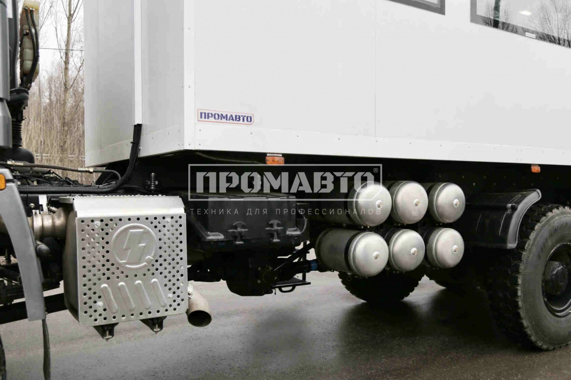 Вахтовый автобус (32+1) на базе шасси SHACMAN X3000 9