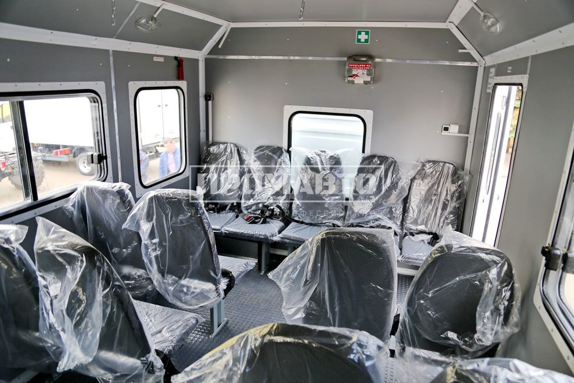 Вахтовый автобус (20+2) на базе шасси ГАЗ С41А23 10