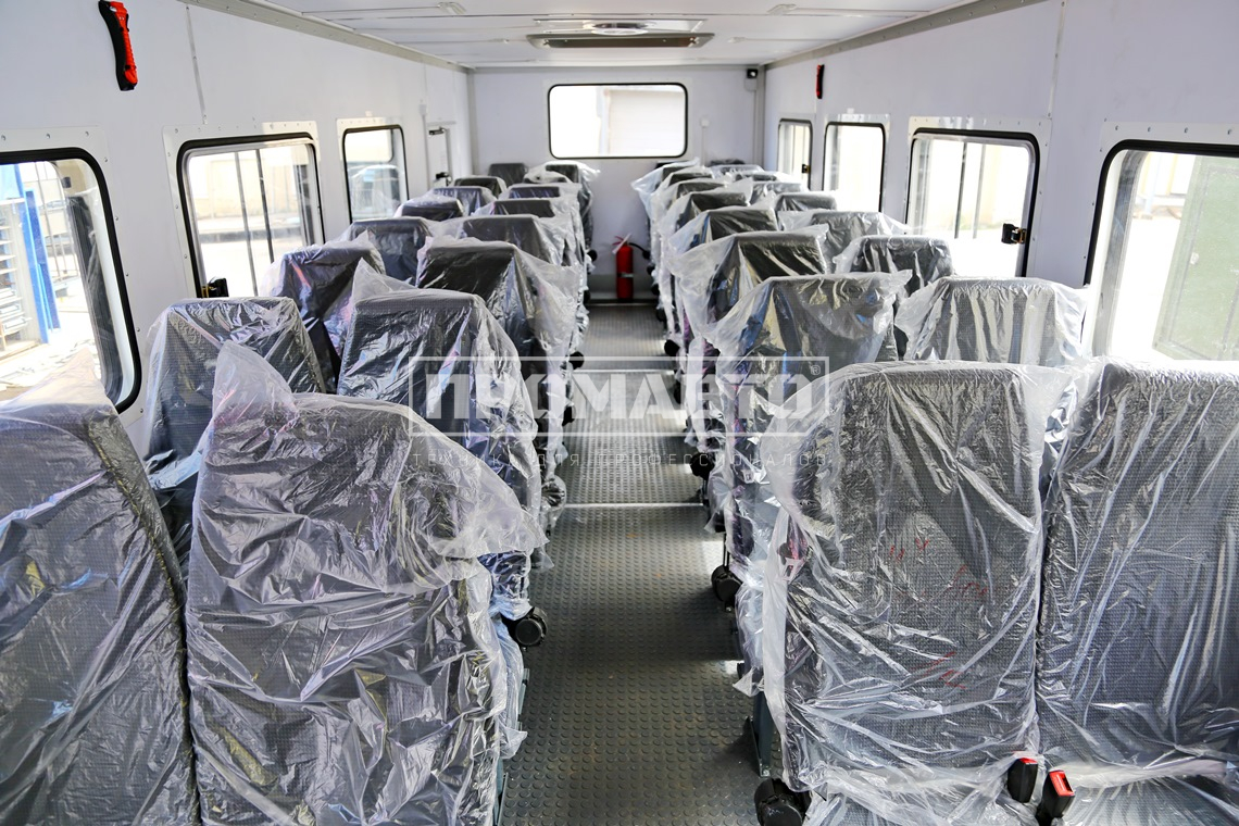 Вахтовый автобус (36+2) на базе шасси КАМАЗ 43118 6